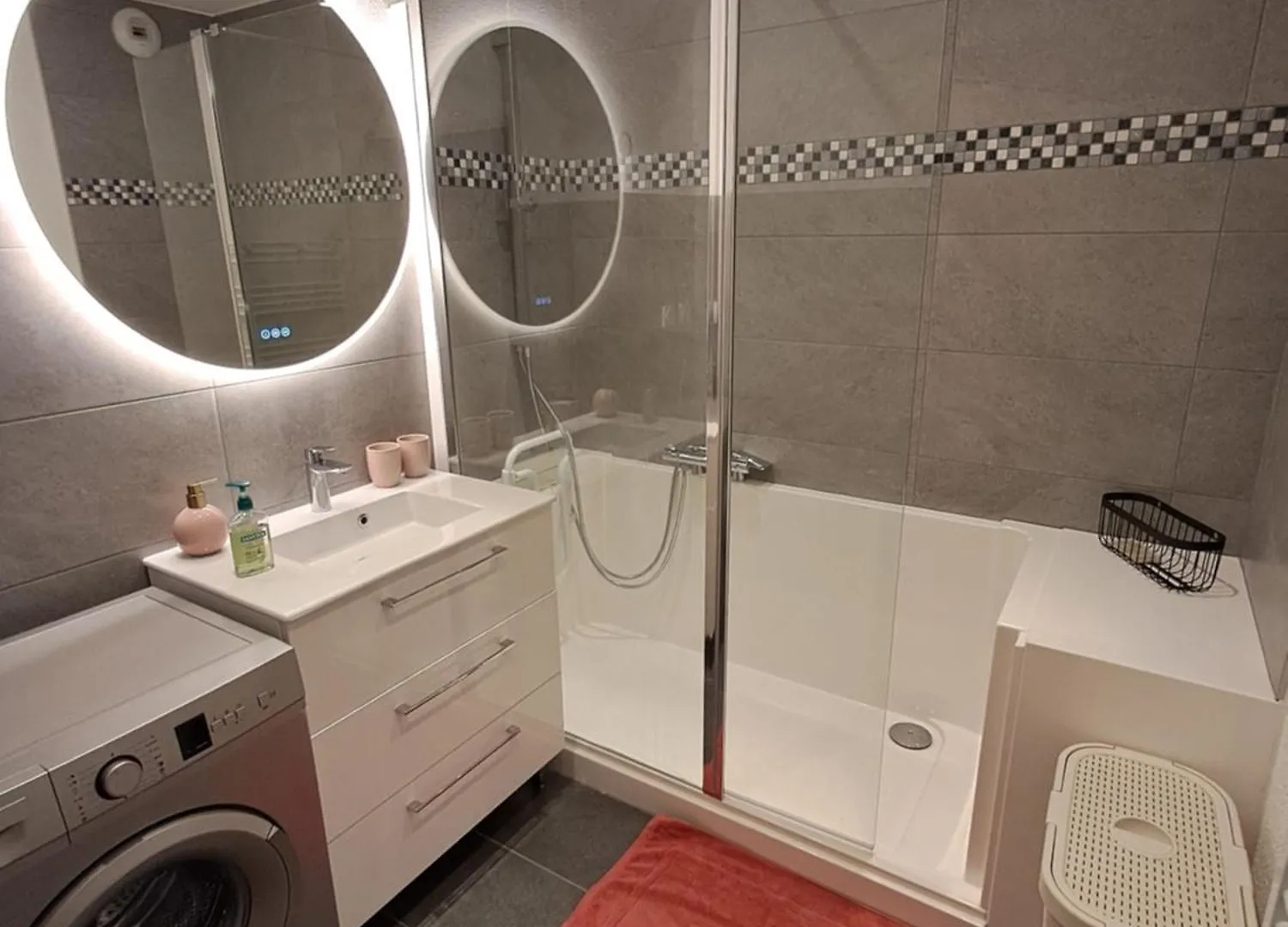 Appartement T3 Lyon Centre 0*,